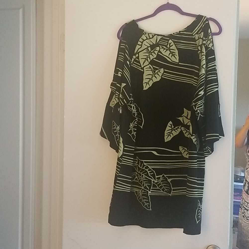 Wahine Toa size L/XL dress